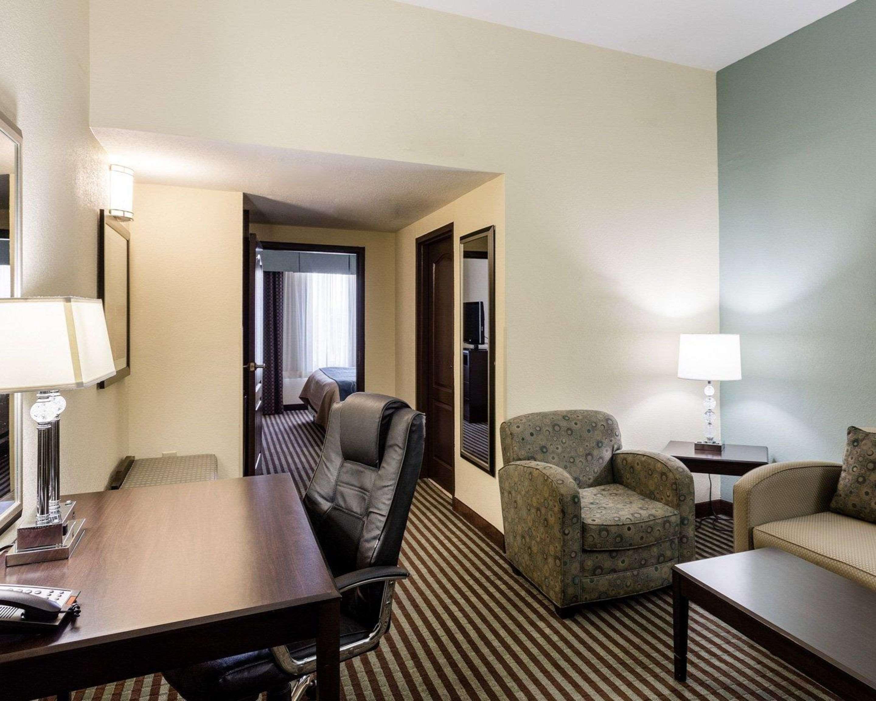 Comfort Inn & Suites Grenada Εξωτερικό φωτογραφία