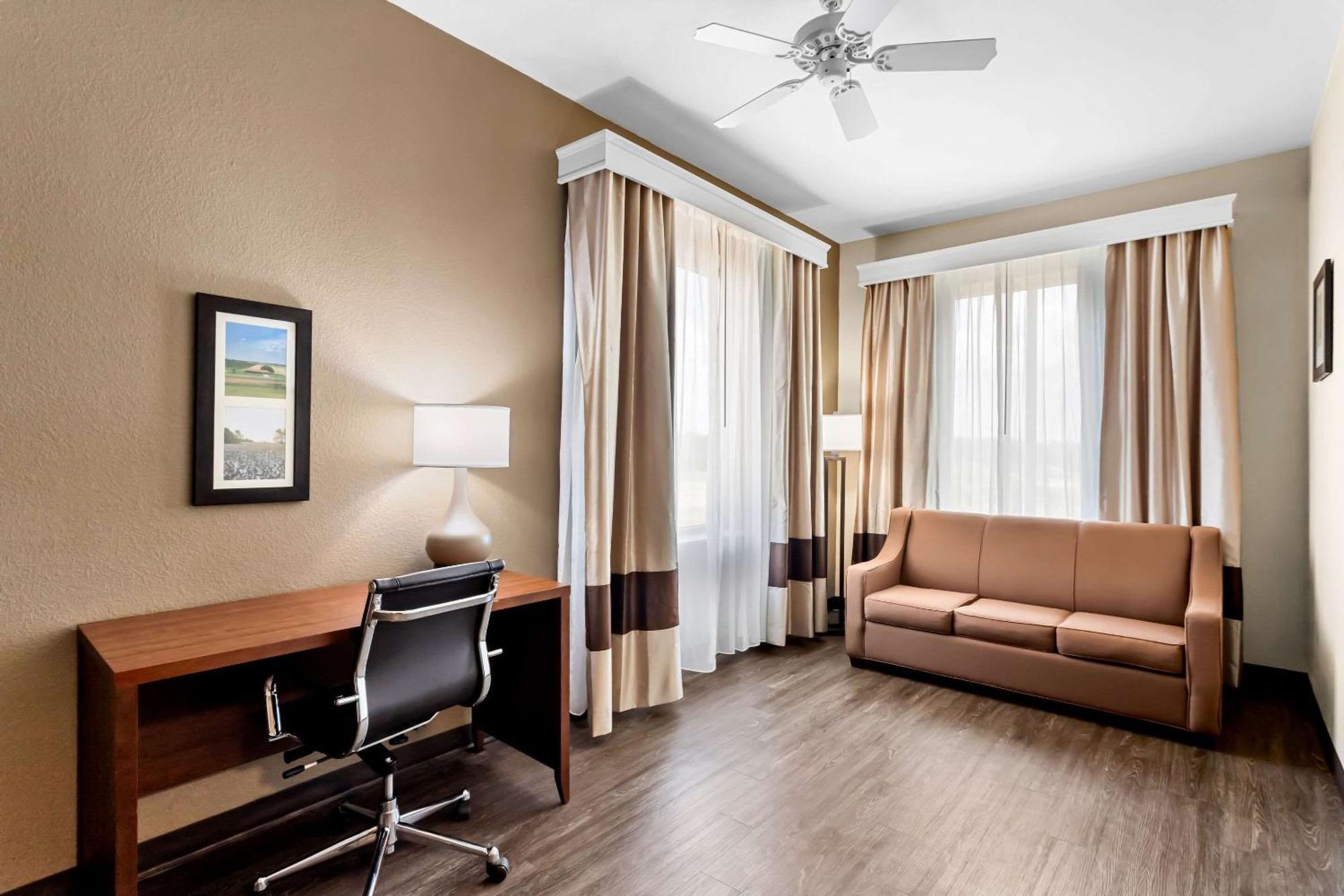 Comfort Inn & Suites Grenada Εξωτερικό φωτογραφία