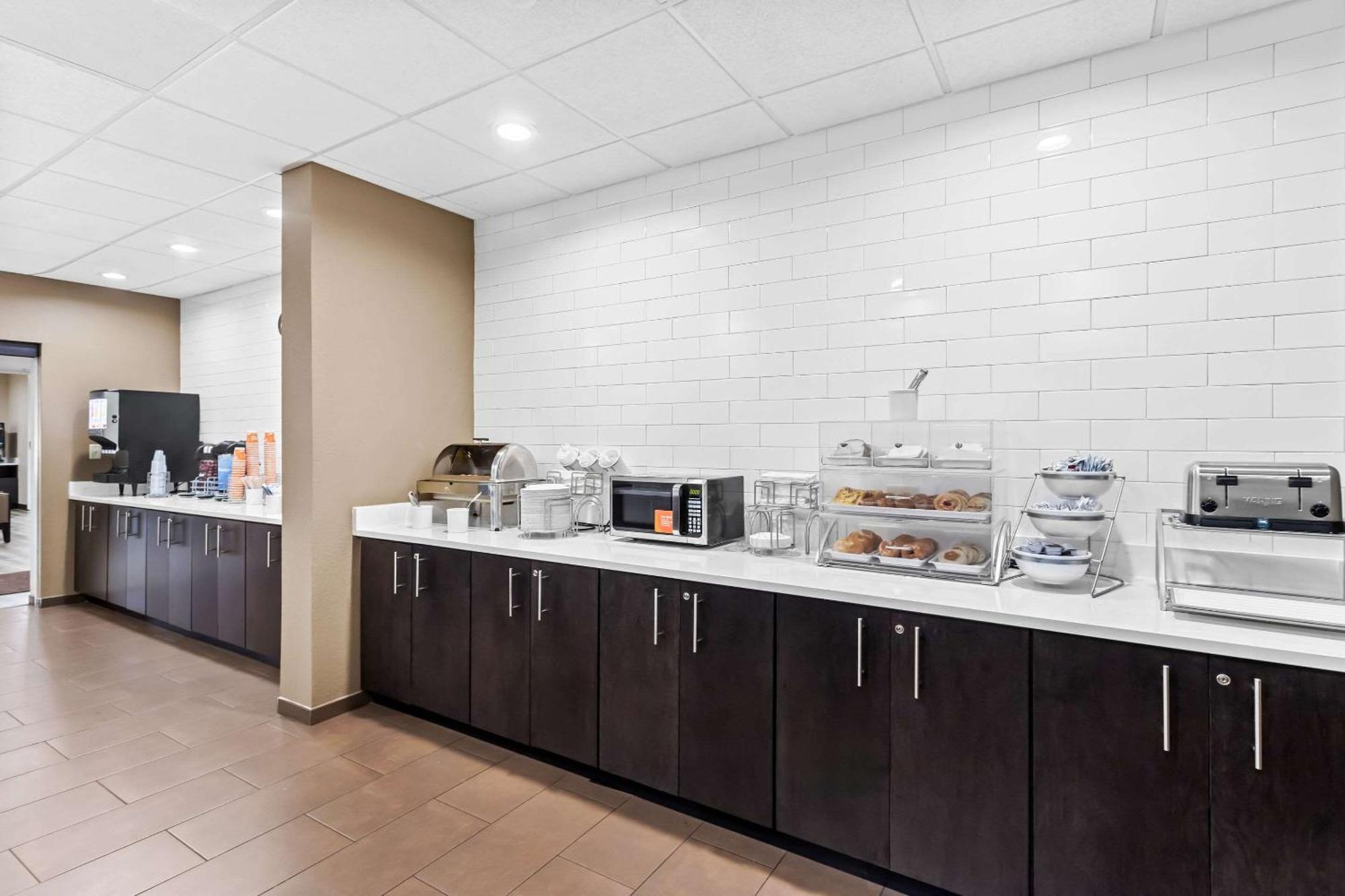 Comfort Inn & Suites Grenada Εξωτερικό φωτογραφία