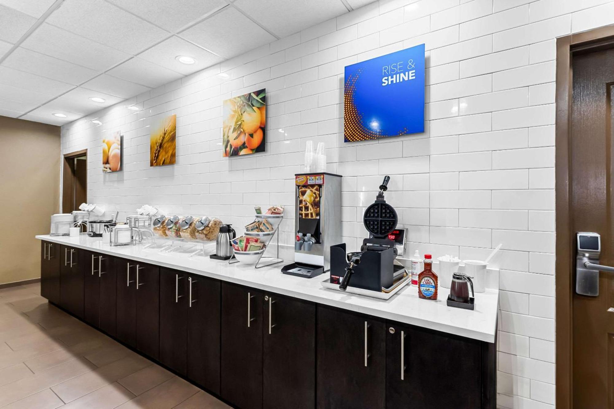 Comfort Inn & Suites Grenada Εξωτερικό φωτογραφία