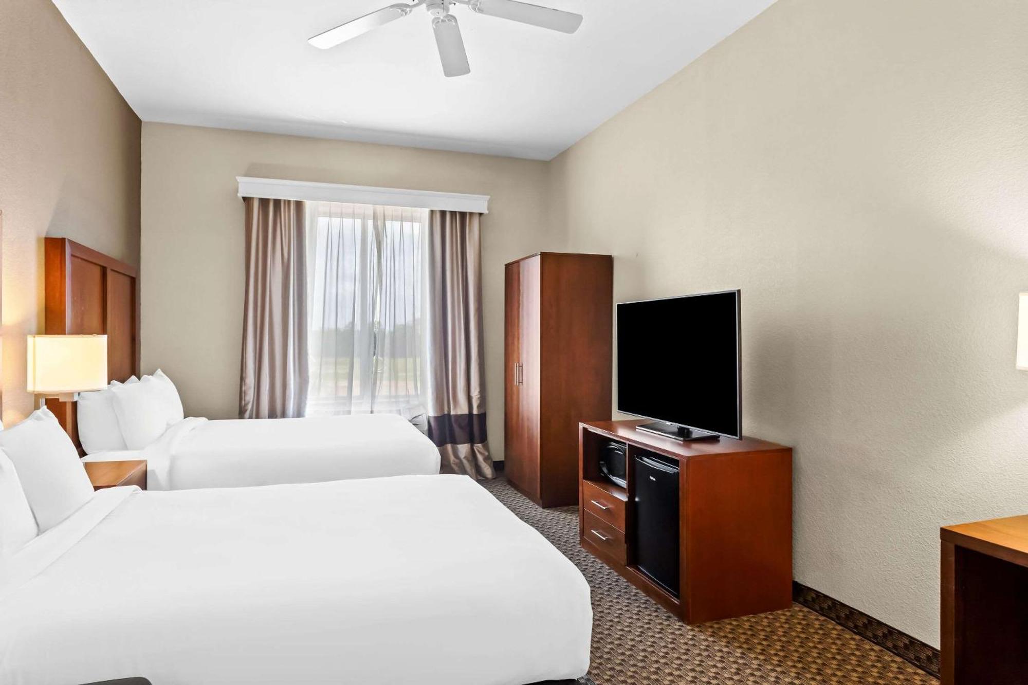 Comfort Inn & Suites Grenada Εξωτερικό φωτογραφία
