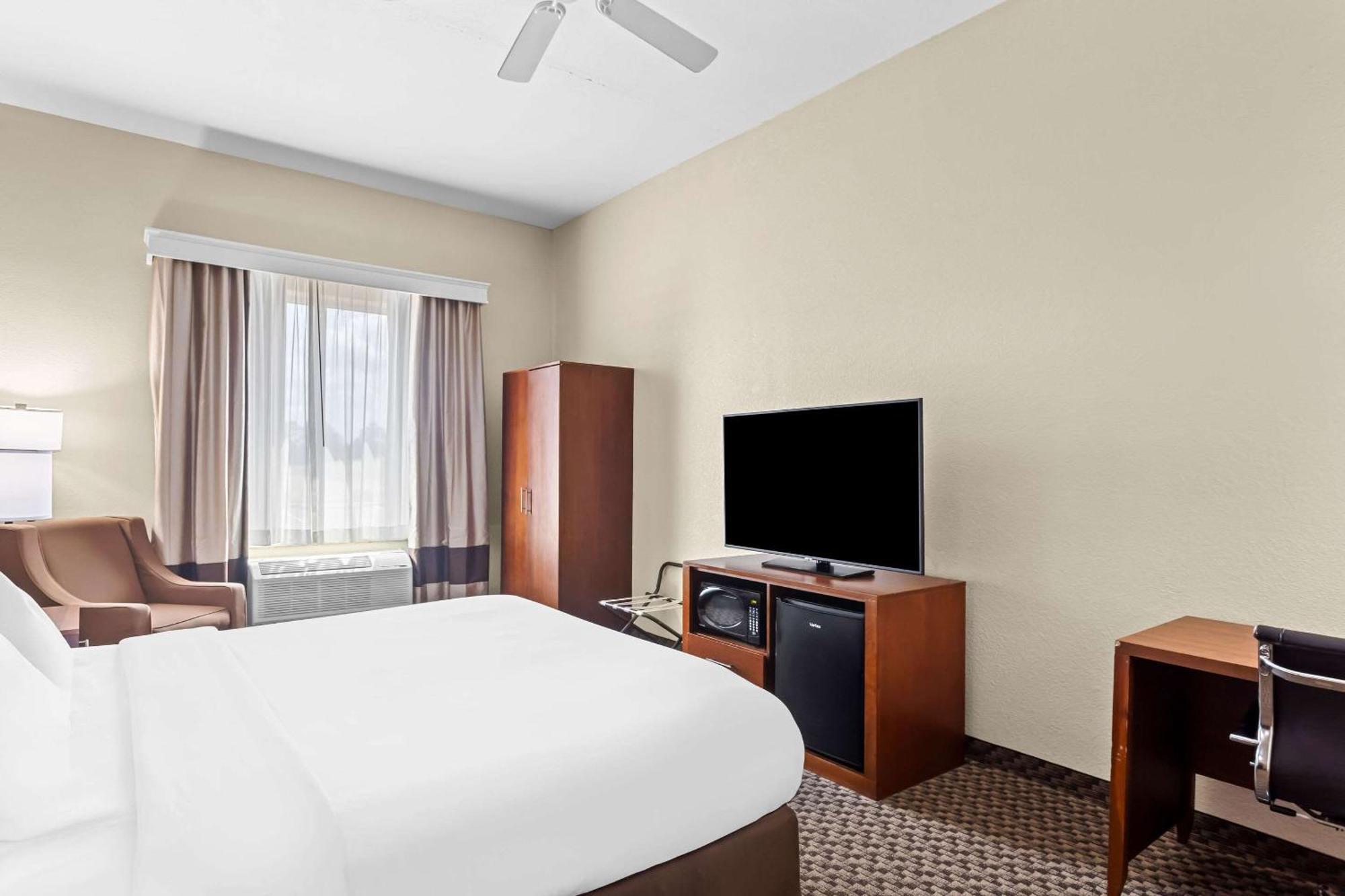 Comfort Inn & Suites Grenada Εξωτερικό φωτογραφία