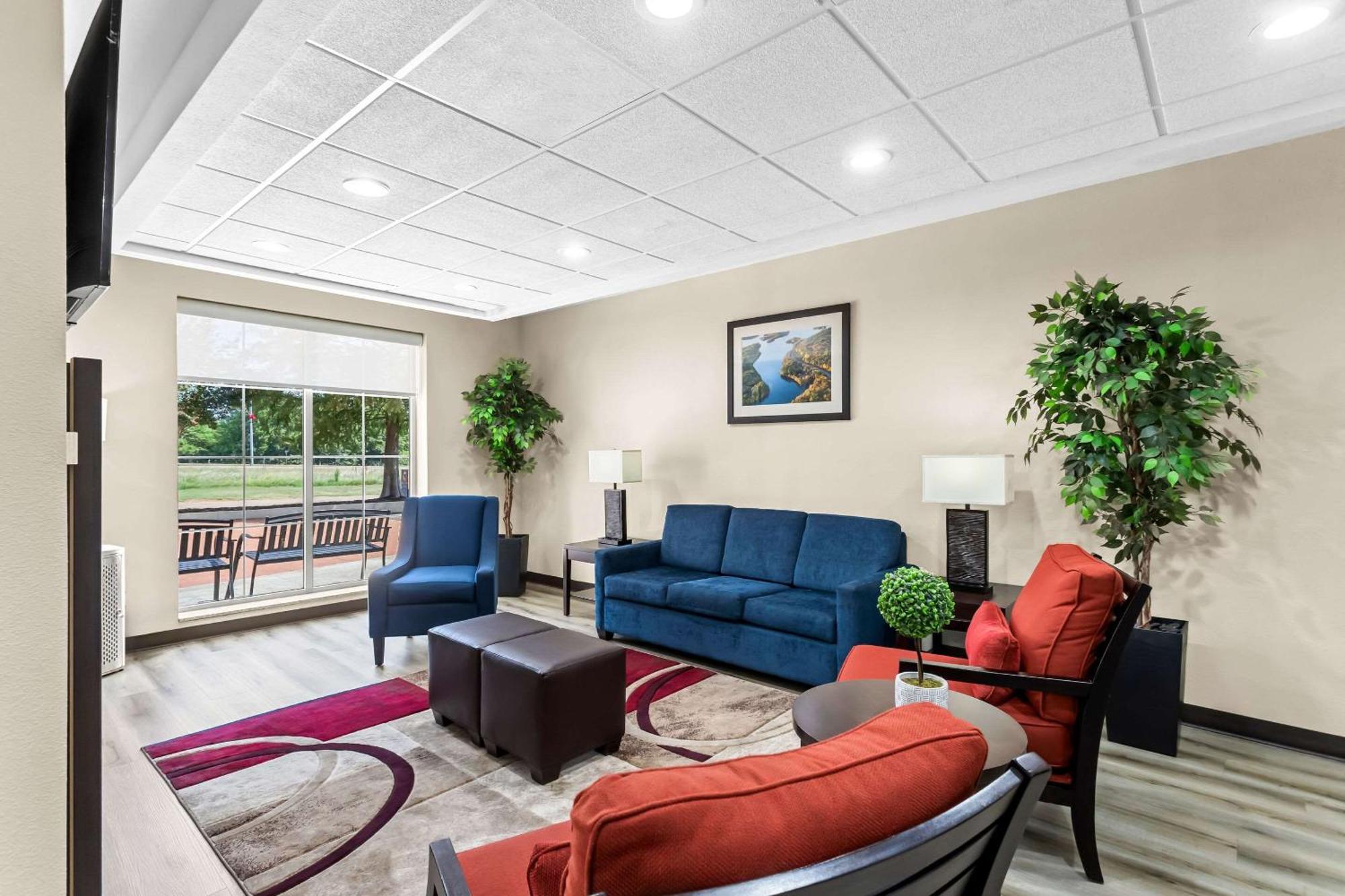 Comfort Inn & Suites Grenada Εξωτερικό φωτογραφία